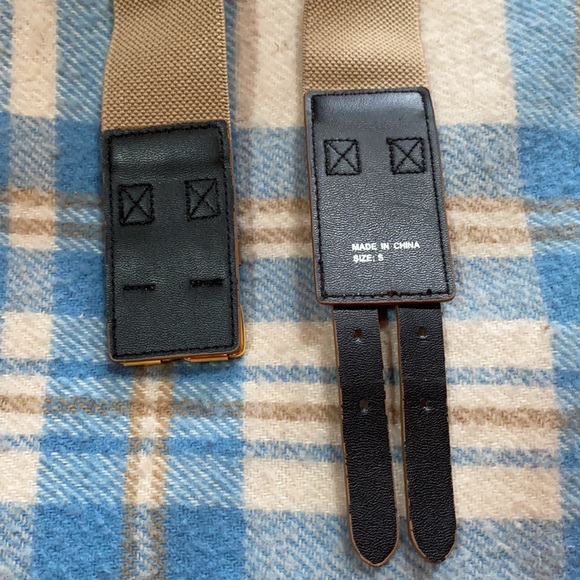 NWOT Camel brown/tan stretch belt w/buckles - Picture 3 of 5